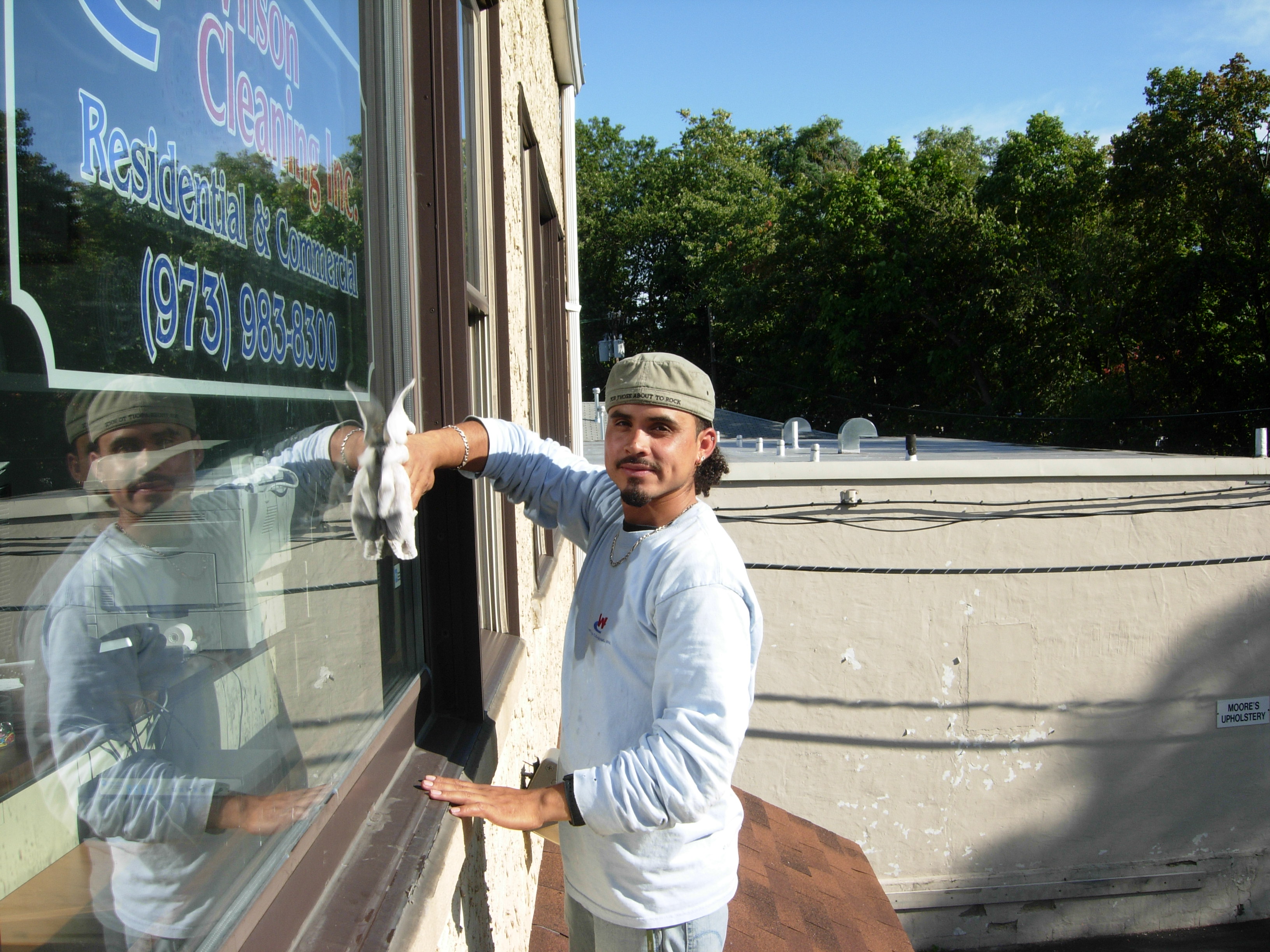Expert Window Washer